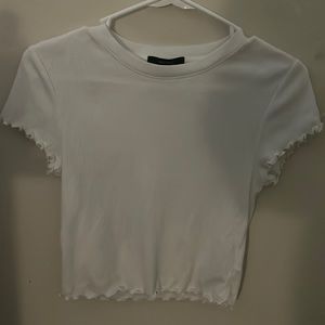 White lettuce-edge mock neck short sleeve (medium) forever 21